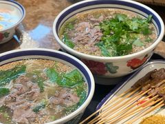 -云阿蛮云南生烫牛肉米线(奉贤路店)