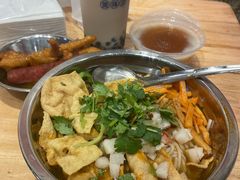 -柳州肥姨妈大骨螺蛳粉(万达中心店)