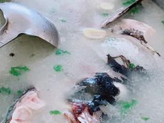 -美顺香食府鱼头老店(雪野湖店)