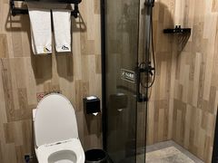 -闲隅江景艺术酒店(解放碑洪崖洞总店)