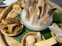 -菌彩云南野生菌火锅(万达广场店)