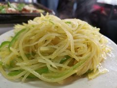 尖椒土豆丝-清真永恒华威肉饼(潘家园店)