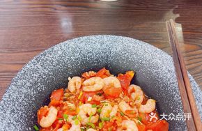 Tomato Sauce Shrimp Noodles