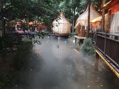 -二荆条·蜀鲜汇城市森林火锅