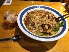 -霸蛮湖南菜·牛肉粉(荣京西街店)