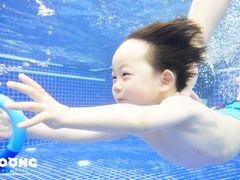 -龙格亲子游泳俱乐部(泊富中心)