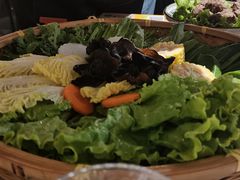 -尚尚仙·酸汤猪手·猪肚鸡火锅(华联万柳购物中心店)