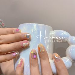 -花岐款式专研健康美甲沙龙
