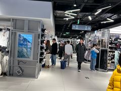 -迪卡侬(环球港店)