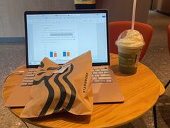 -星巴克臻选(呼和浩特维多利摩尔城店)
