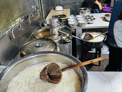 -刘二姐肥肠米粉(总店)