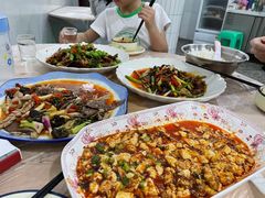 -洪霞餐馆