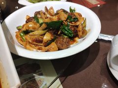 -刘胖子家常菜·蹄花焖藕(兴业店)