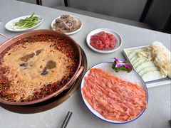 -朗塗老味火锅·江景无人机(长嘉汇店)