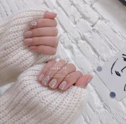 -Lucky 19日式美甲美睫