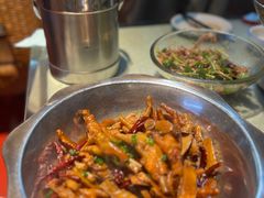 -昱龙大盆牛蛙馆(三兴街总店)