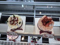 -花花卷卷·鲜食蛋糕(静安久光百货店)