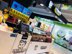 -周黑鸭(北京海淀区新中关店)