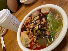 -水平有限螺蛳粉(宏达大厦店)