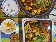 -大湾金牌万州烤鱼(沙河店)