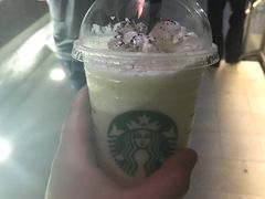 -星巴克臻选(南京金茂览秀城店)
