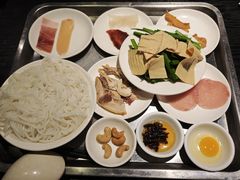 蒙自过桥米线-南蛮子Southern Barbarian(进贤路店)