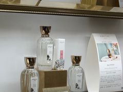 -乐蓬马歇百货公司(Rive Gauche)