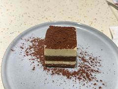 -必胜客(WOW中心城店)