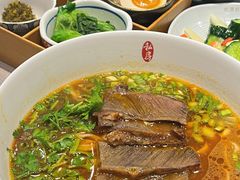 -康师傅私房牛肉面(马泉营奥莱店)
