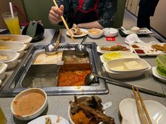 -海底捞火锅(新松江路生日主题店)