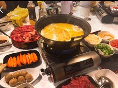 -鲜入围煮花胶鸡海鲜火锅