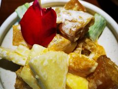 菠萝芒果黄瓜油条沙拉-素描餐厅(灵隐天竺店)