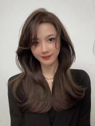 -十六番发型师事务所