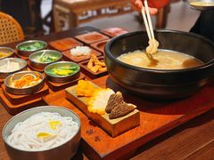 -银米·云南传统过桥米线(双廊黑金冠店)