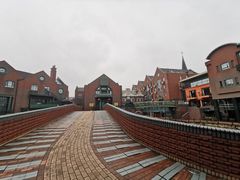 -钟书阁(松江泰晤士小镇店)