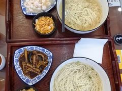 -百年老字号·观振兴蟹黄面·三虾面·苏式面(观前街富仁坊巷店)