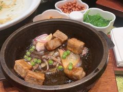 石锅香芋-新天明砂锅鱼头煲