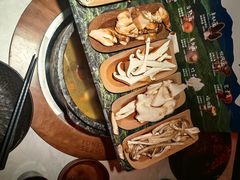 -芸山季·云南山珍菌火锅(人民广场来福士店)