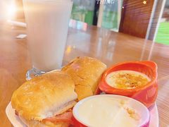 -必胜客(滨江店)