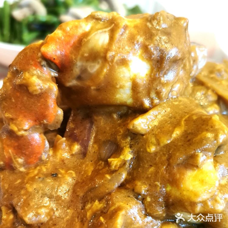 不要加水哈 烧熟后 加一只打散的鸡蛋 咖喱块
