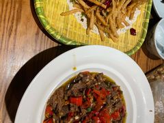 -黄泥岗·地道湖北菜(奥特莱斯店)