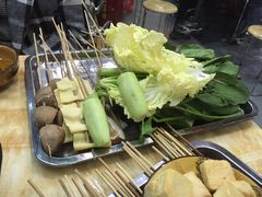 -灌县老妈砂锅串串香(万科红生活广场店)