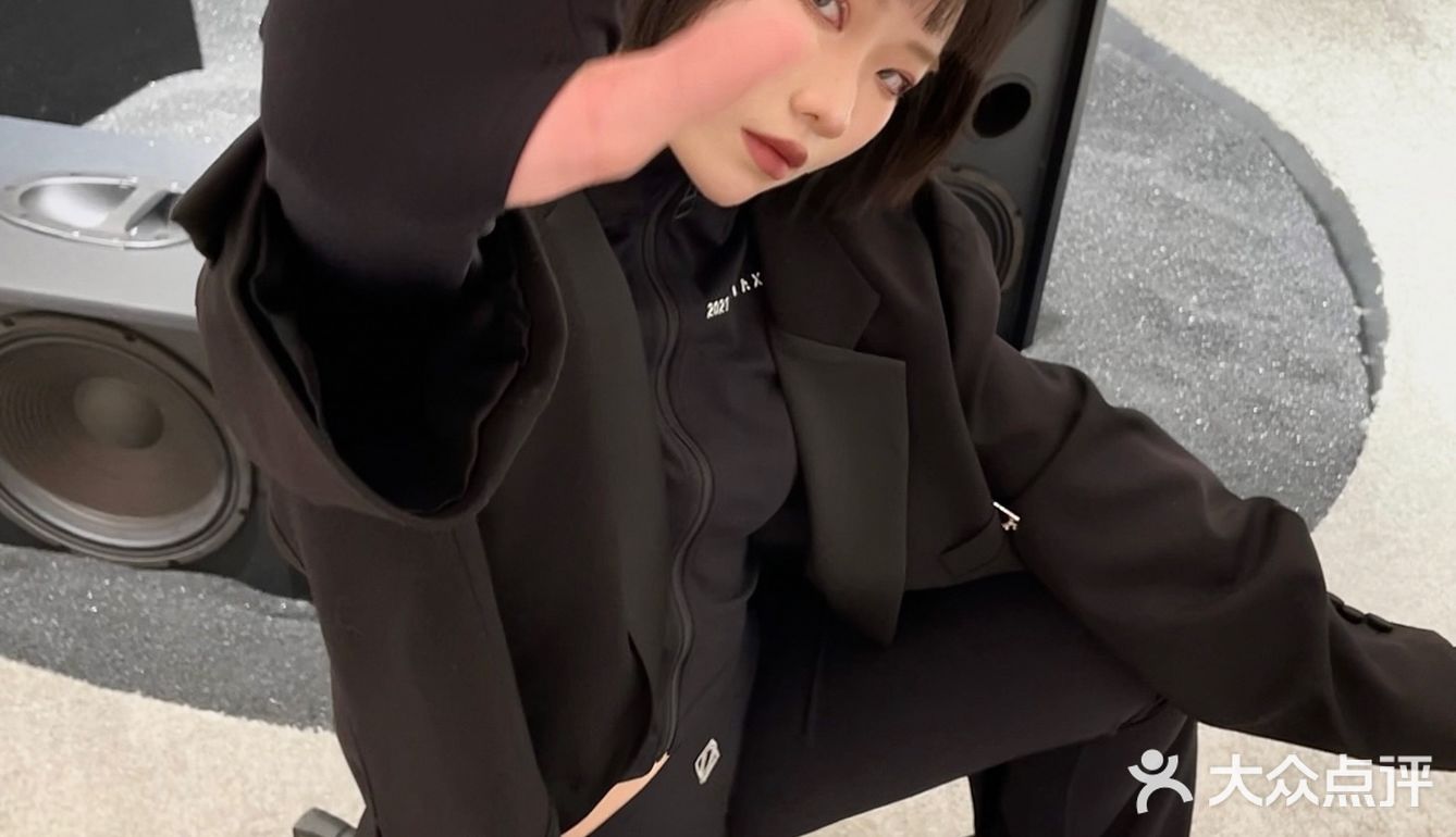 做一天cool girl好了🦾