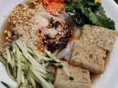 经典带汤凉皮子-木屋烧烤(坂田天安云谷店)