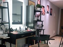 -ME觅妆·定制美妆·彩妆私教(菱角湖店)