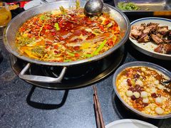 -小饕荟雅安贡椒鱼鲜馆(广福桥店)