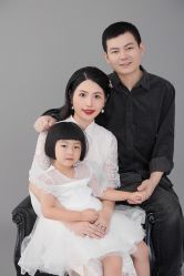 点击看大图 -挪娅婚纱摄影皇家会所