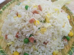 -江城燕子大排档(江汉路步行街店)