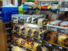 -全家便利店(襄阳南路店)