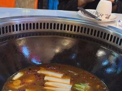 -哈尔滨烧烤·山河村铁锅炖(交大店)